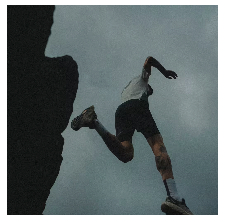 Tất chạy bộ cổ cao mỏng nhẹ - 04101246-RNS